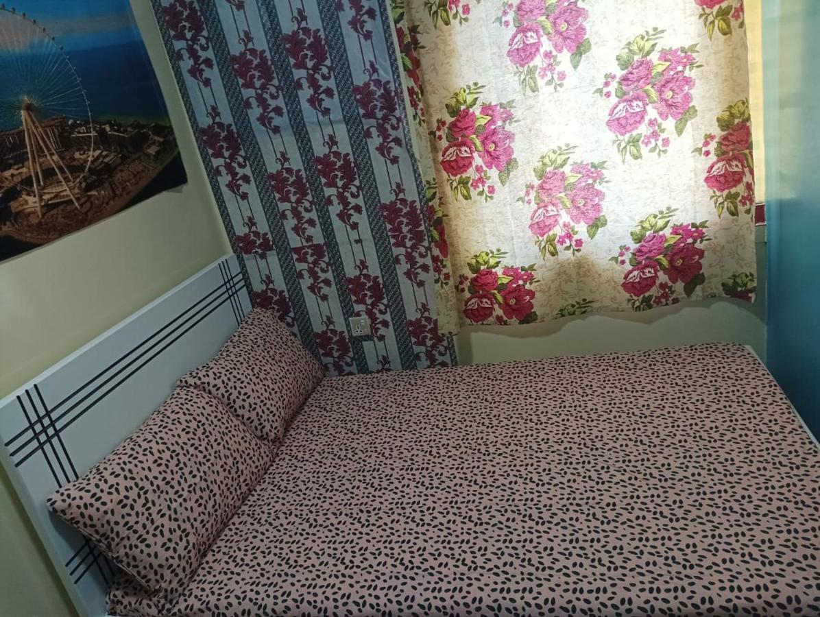 두바이 Moon Backpackers , Al Rigga , Partition For Couples And For Singles 아파트 외부 사진